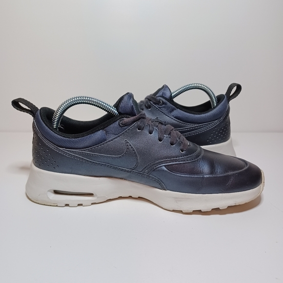 Nike Air Max Thea SE Women's size 6.5 Metallic Hematite Running Shoes 861674 002 - Picture 4 of 9